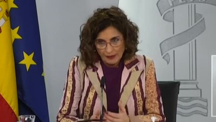 Montero: "El Gobierno estaría encantado de vacunarse si eso contribuye a una mayor seguridad para la población"