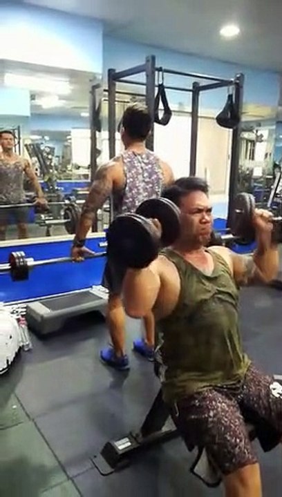 shoulder press
