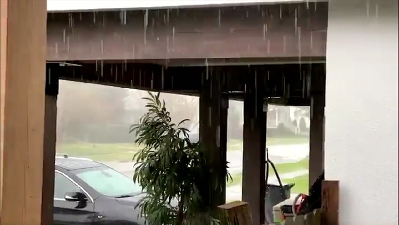 Heavy rain in New Orleans prompts flash flood warning