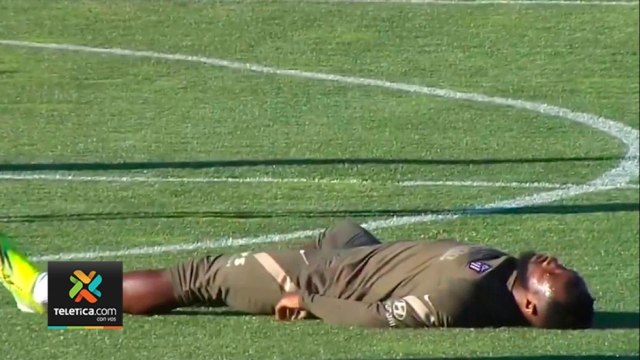 td7-dembele-dio-el-susto-al-desvanecerse-en-entrenamiento-230321