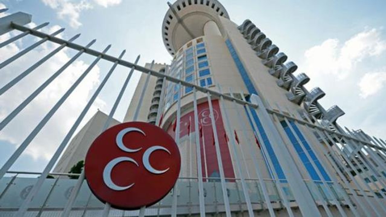 Ülkü Ocakları eski Genel Başkanı Alişan Satılmış, MHP'den istifa etti