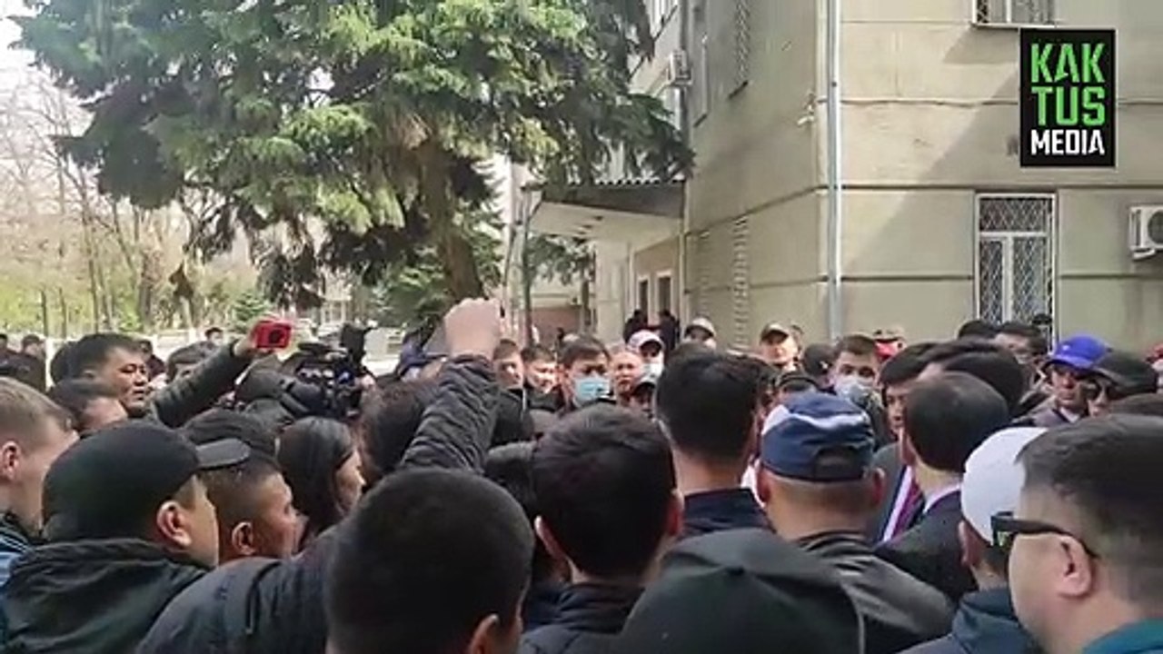 В Кыргызтане снова вышли обладатели машин с абхазскими номерами - 23.03.2021