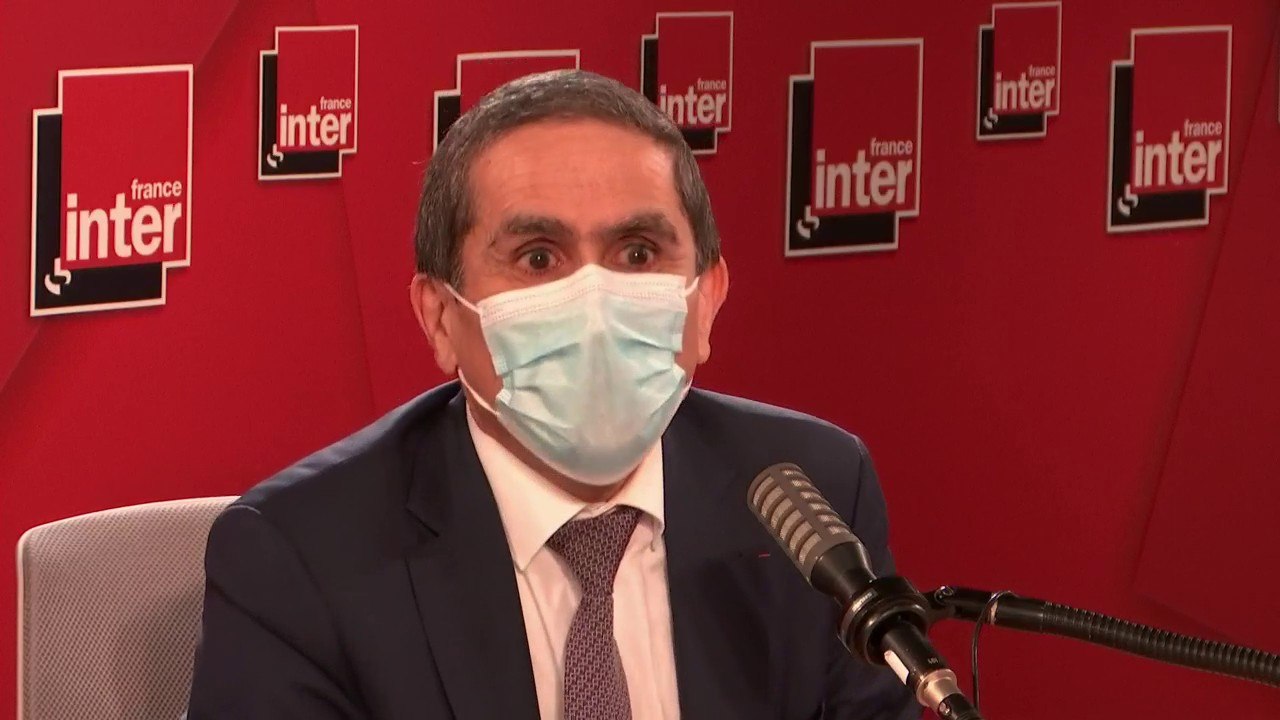 "Avec un confinement de type mars ou novembre, on sait qu'au bout de 3 semaines, on commence à voir les courbes s'arrêter de croitre et puis une diminution de l'ordre de 30% par semaine " (Philippe Amouyel)