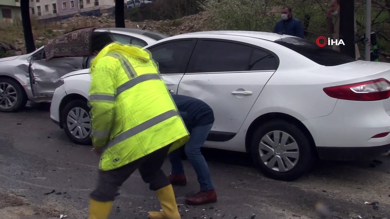 Ümraniye’de faciadan dönüldü: Karşı şeride geçip 3 araca çarptı