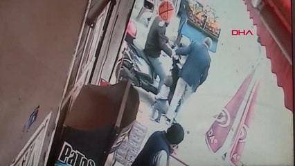 ADANA Otomobilin altında kalıp, sürüklenen İbrahim'in sadece burnu kanadı