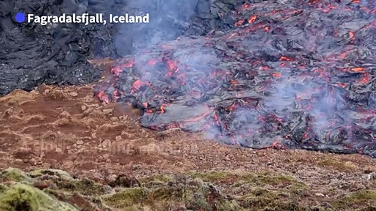 People flock to Iceland's erupting volcano