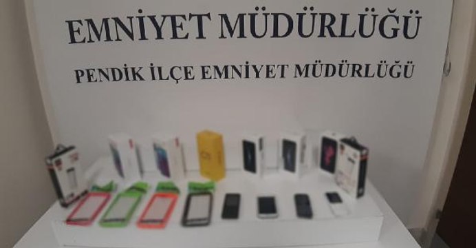 Son Dakika | PENDİK'TE MAĞAZADAN TELEFON ÇALAN HIRSIZLAR KAMERADA