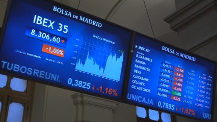 El Ibex 35 abre con caídas por encima de los 8.300 puntos