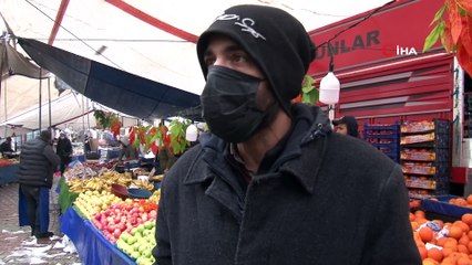 Yağmur ve kar yağdı, pazar tezgahları boş kaldı