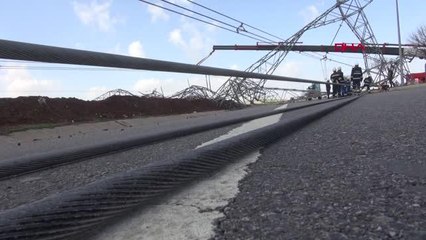 Batman'da fırtına; minare yıkıldı