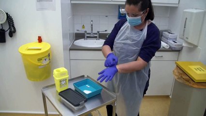 أسترازينيكا يؤكد فعالية لقاحه والعالم يكافح موجات جديدة من الوباء