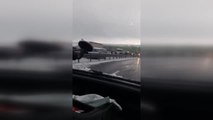 Arnavutköy-Hadımköy yolu tır kazası nedeniyle ulaşıma kapandı