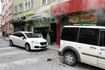 Babasının silahıyla oynayan 5 yaşındaki çocuk, annesini yaraladı