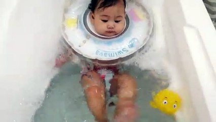 Swimava Neck Floater / 7 Months Old