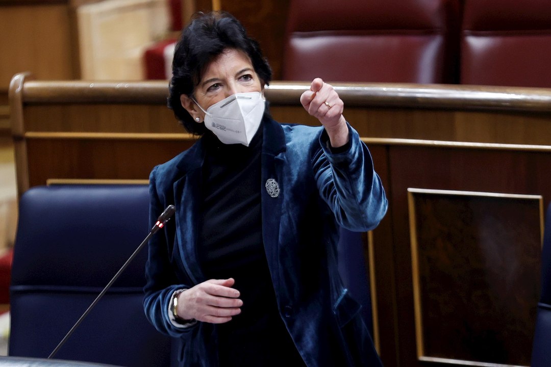 Celáa se mofa del diputado cuya hija tiene síndrome de down: "Usted no tiene contacto ni con padres ni con hijos"