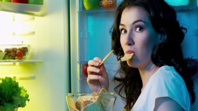 Salud y belleza | 4 consejos dietéticos para disminuir el hambre emocional - Nex Panamá