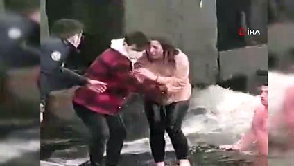 İskeleden denize düşen genç kızı kurtaran kahraman bekçi o anları anlattı