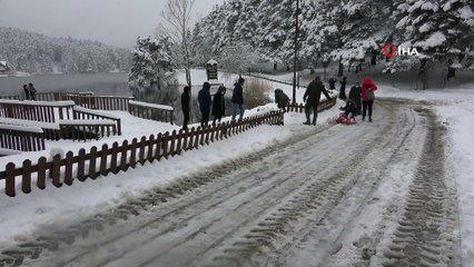 Download Video: Gölcük Tabiat Parkı’nda beyaz örtüyle kaplandı