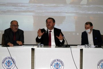 Kaymakam Özdemir'den muhtarlara uyarı: "Kurallara uymayanları ihbar etmekle mükellefsiniz"