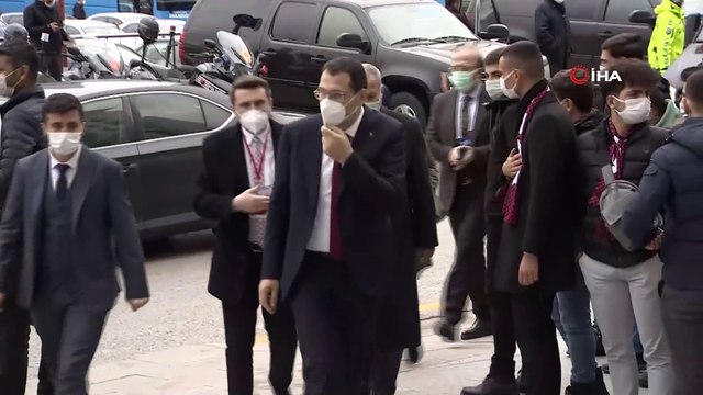 Cumhurbaşkanı ve AK Parti Genel Başkanı Recep Tayyip Erdoğan başkanlığında gerçekleştirilen AK Parti Merkez Karar ve Yönetim Kurulu toplantısı başladı.