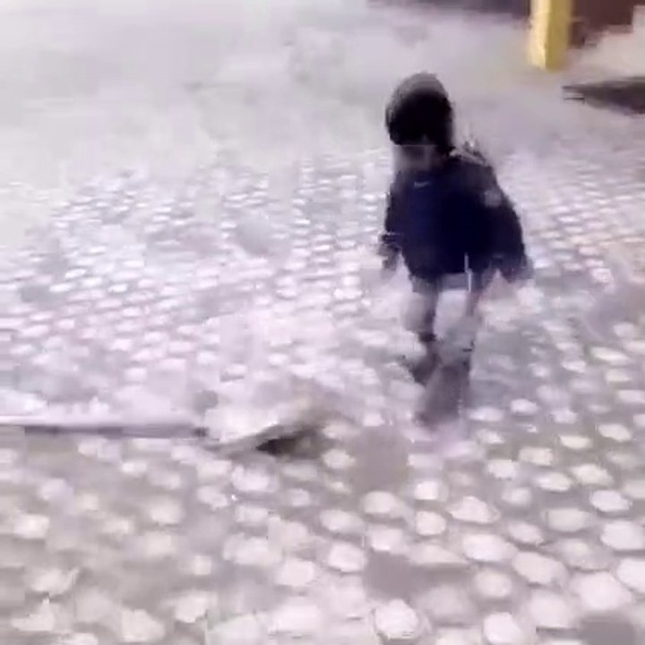 video funny kid