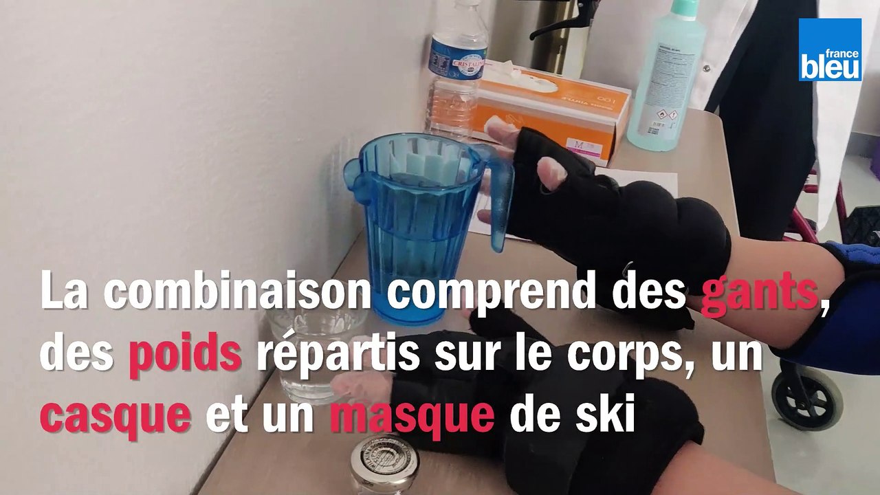 Un simulateur de vieillesse testé par les employés d'un Ehpad à Rochefort