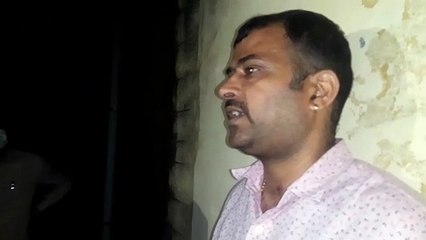 रिश्वत लेने के मामले में एसीबी घर पहुंची तो तहसीलदार ने लाखों रुपए जलाए