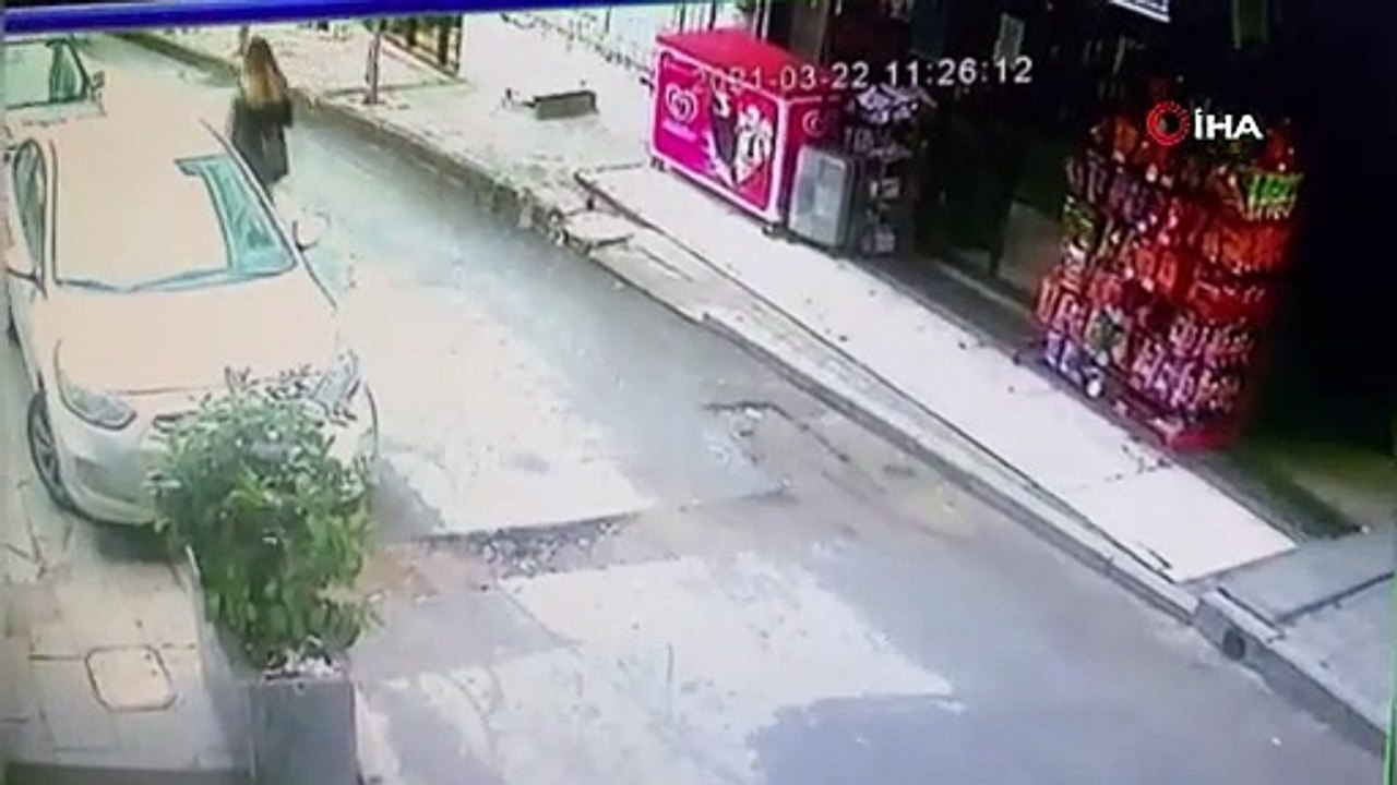Şişli'de çantası alınmak istenen kadın metrelerce sürüklendi