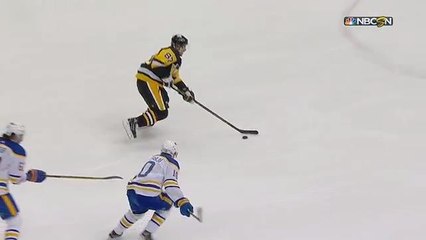 Sidney Crosby buries a goal on a breakaway