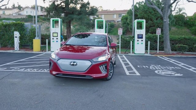 Hyundai Brings Complimentary, Fast Charging to Kona and Ioniq with Electrify America Network