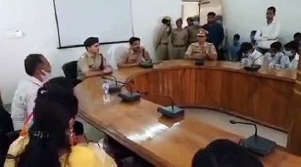 Video herunterladen: मिशन शक्ति अभियान -2 के अन्तर्गत छात्राओं ने पुलिस ऑफिस का किया भ्रमण