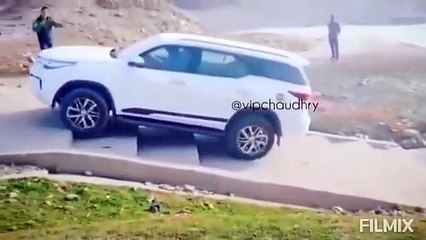 Fortuner vs Range rover ....on stairs...., |Short video|,|whatsApp status videos|, |30 second whatsapp status|