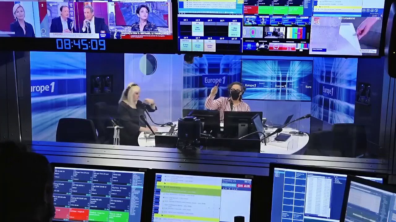 Jean-Michel Blanquer : "Vous préférez un gamin nul en maths ou un séjour en réanimation ?" (Canteloup)