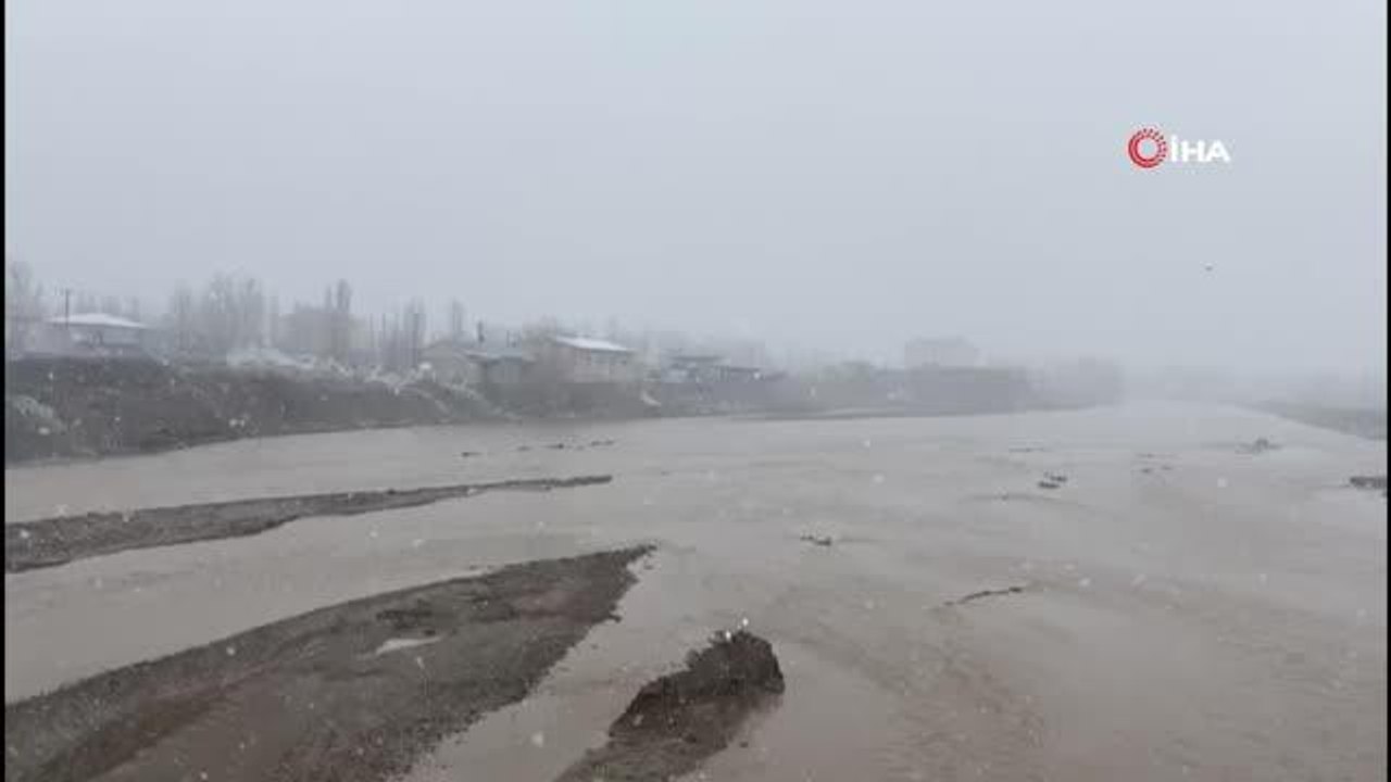 Ağrı'da kar fırtınası
