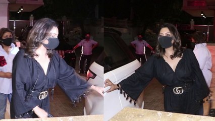 Gauri Khan ने Friends Malaika, Karan Johar संग की जनकर पार्टी | FilmiBeat