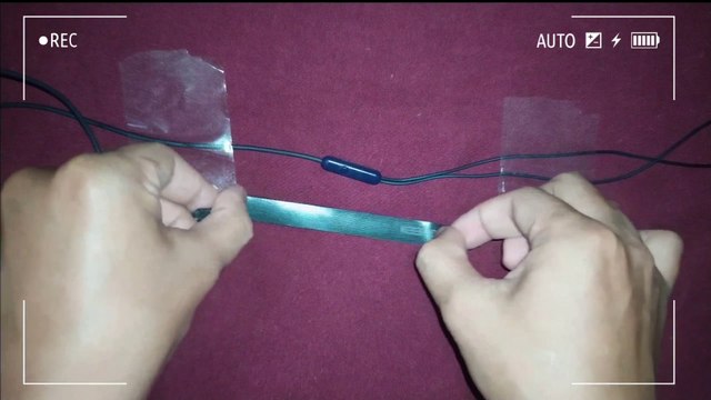 Earphone Strap ASMR | Tingly ASMR | Using only Earphone Mic
