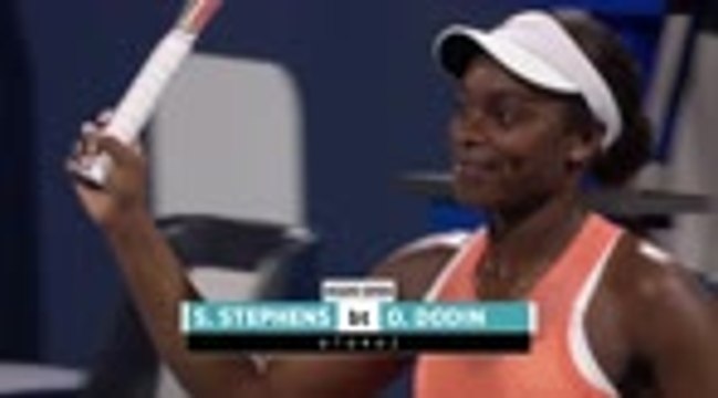 Stephens fights back in Miami for first win of 2021