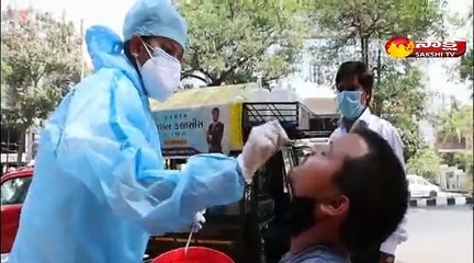 కరోనా వైరస్‌ మరోసారి పంజా విసురుతుంది