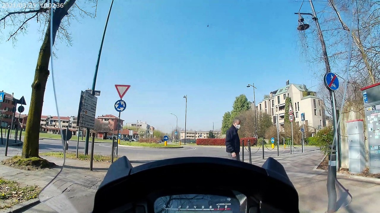 APEMAN ACTION CAM TOUCH SCREEN 4K 60 FPS 20 MP  TEST