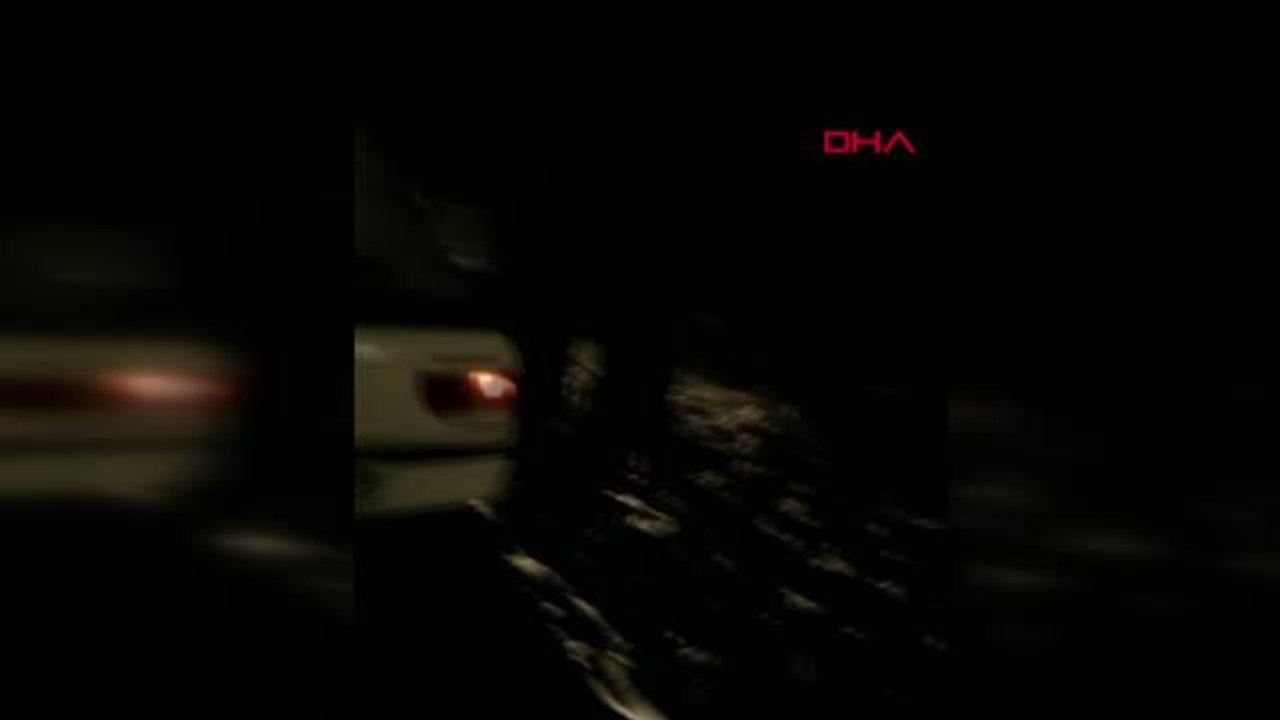 Son dakika haber... ESKİŞEHİR Karda mahsur kalan aileyi jandarma ve belediye ekipleri kurtardı