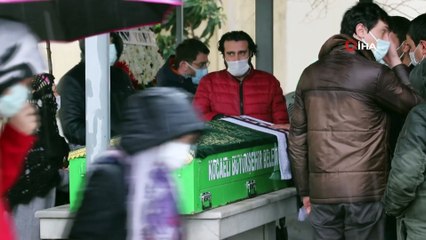 6 ay önce evlenen akademisyen kalbine yenildi