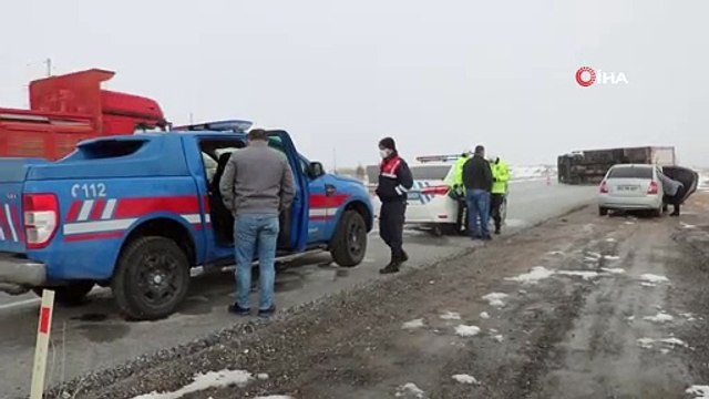 Sorgun’da kamyon devrildi: 1 yaralı