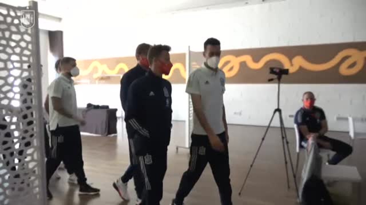 España vela armas para el partido de esta noche en Granada ante Grecia