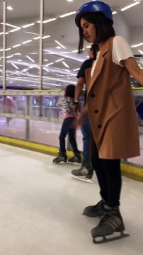 Ice skating l Mega Mall