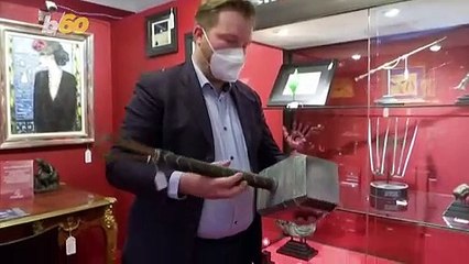 Movie Magic! Harry Potter’s Wand, Batman’s Cowl, & Stormtrooper Helmet up for Grabs at Munich Auction!
