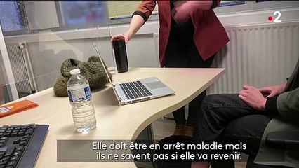 Pôle Emploi : une journaliste d'Envoyé Spécial découvre des chômeurs sans conseillers