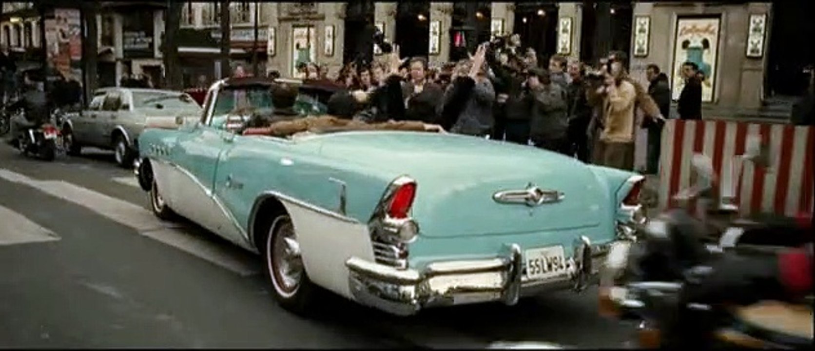 COLUCHE L'HISTOIRE D'UN MEC Film