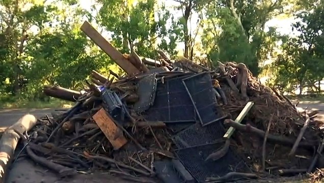 Clean-up begins across NSW as floodwaters recede