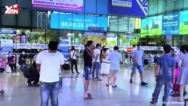 Rơi nước mắt trước cảnh người mẹ tạm biệt con nhỏ đi làm ăn xa