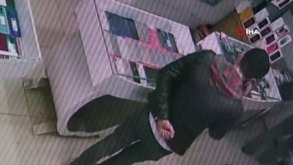 Saniyeler içinde telefon hırsızlığı kamerada